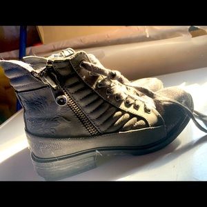 Blowfish combat boots